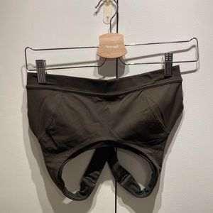 Lululemon sports bra with pads